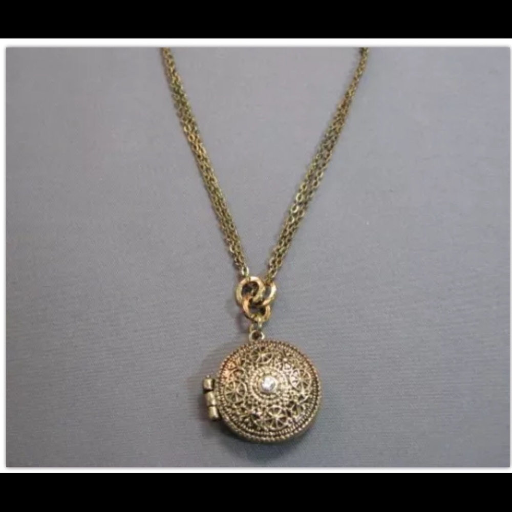 Locket style pendant 15” brass color necklace